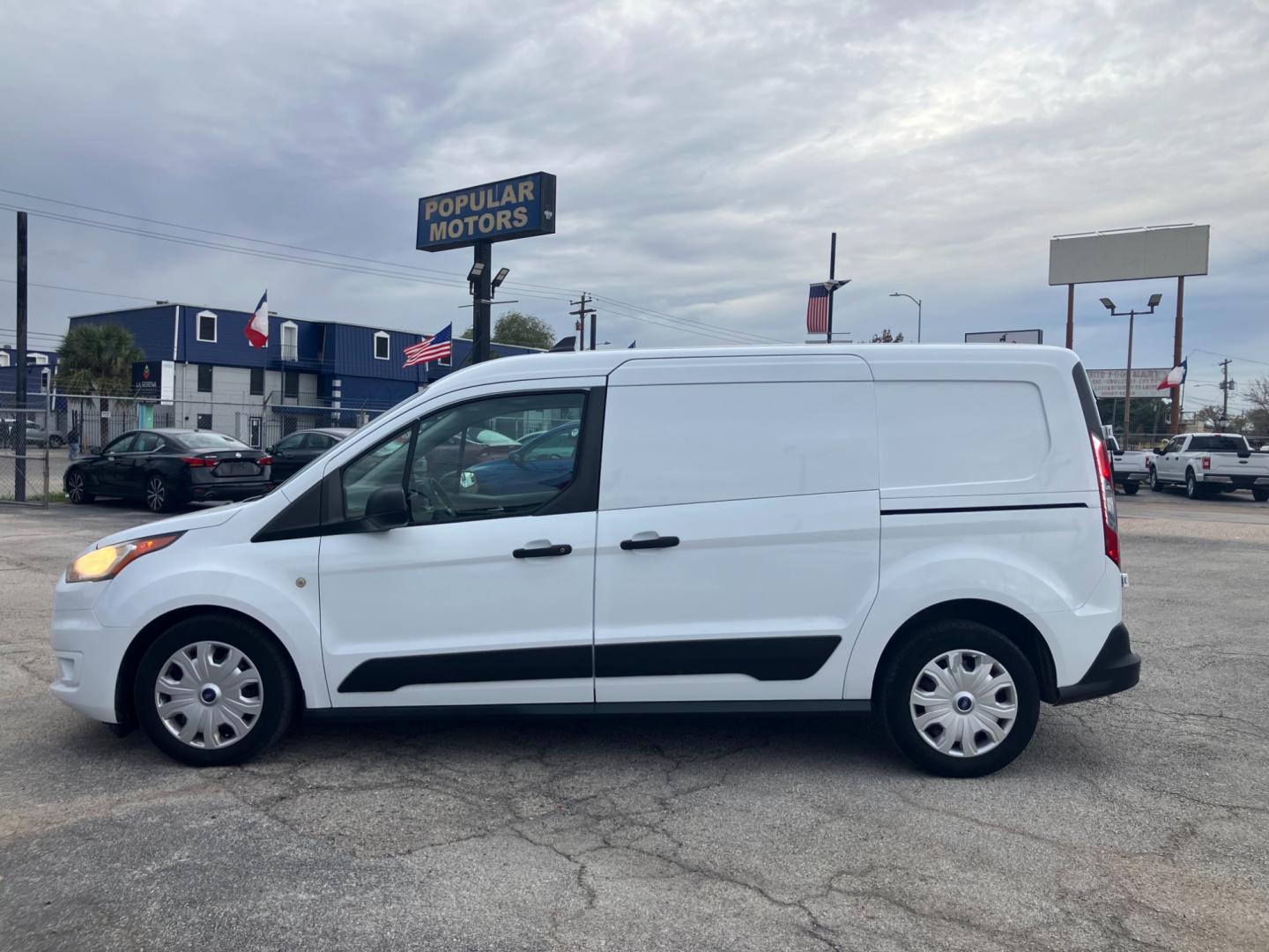 2019 White /Gray Ford Transit Connect Cargo Van XLT LWB w/Rear Liftgate (NM0LS7F28K1) with an 2.5L L4 DOHC 16V engine, 6A transmission, located at 1842 Wirt Road, Houston, TX, 77055, (713) 973-3903, 29.805330, -95.484787 - Photo#1